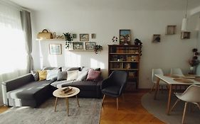 Greenview Apartment